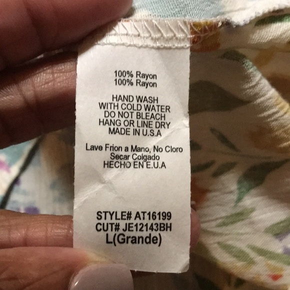 Adora Cream Feeling Special Ruffle Floral Off the Shoulder Top Size L - Picture 7 of 8